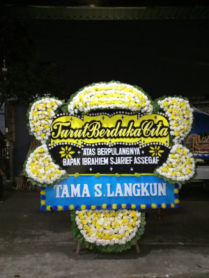 Papan Bunga Duka di Maidi
