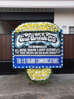 Papan Bunga Duka di Maidi